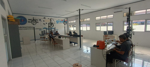 Guru TKJ SMK KORPRI Majalengka Dibekali Pelatihan Fiber Optik oleh PT.Giandra Saka Media