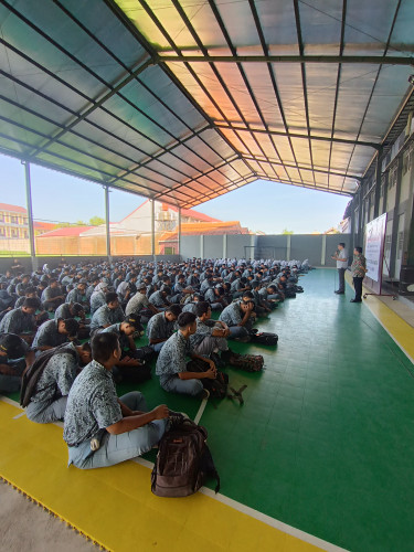 Puncak P5 SMK KORPRI Majalengka Tema Kebekerjaan  Bertajuk River Of Life