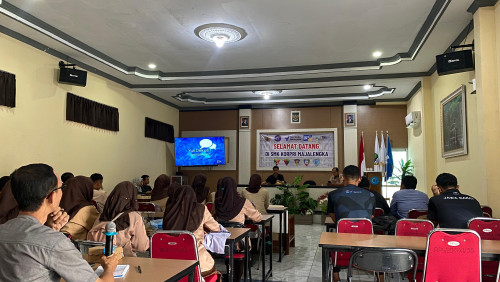 Workshop Optimalisasi Media Sosial Antar Admin Ekstrakurikuler SMK KORPRI Majalengka
